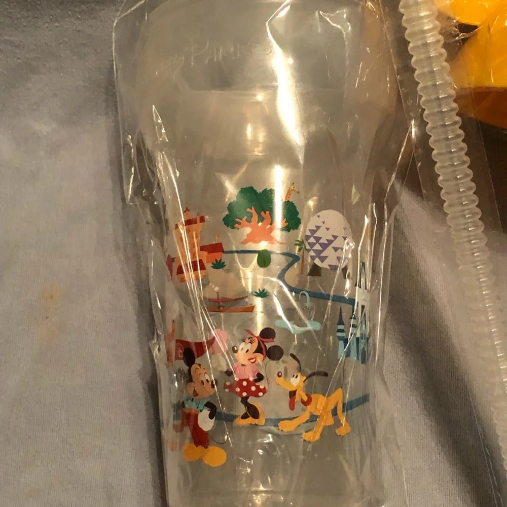 New Disney Parks‎ Mickey Mouse Ear Sipper Cup Animal Kingdom Zuri's Sweet Shop